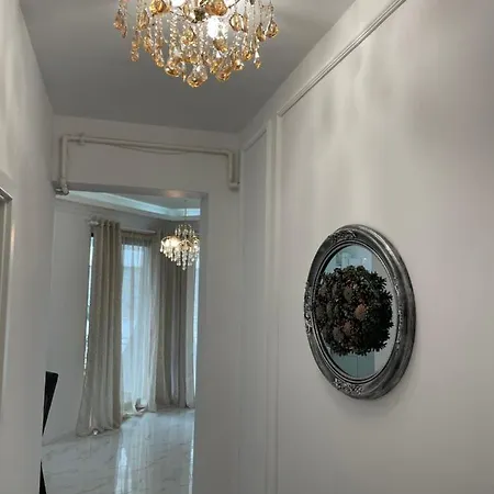 Zig Zag Apartment