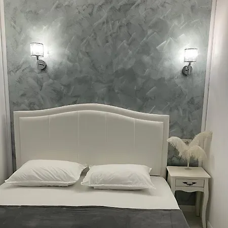 Apartment Zig Zag *